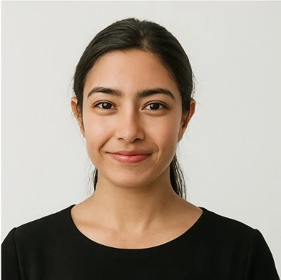 Ananya R., 32